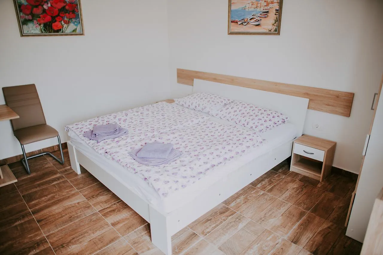 Apartments Danex San Valentino Umag Hırvatistan